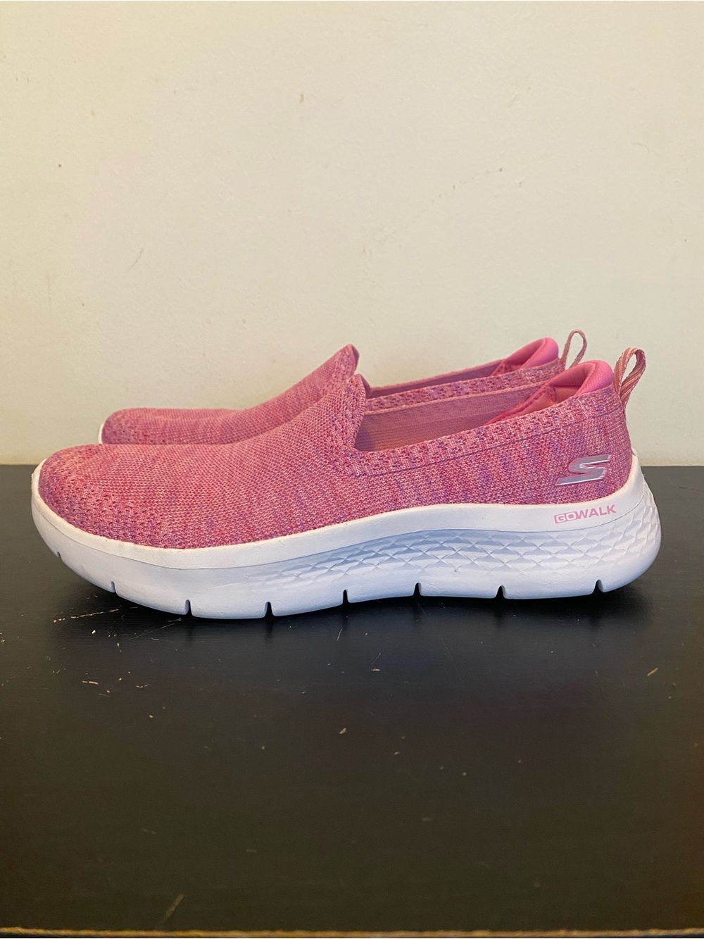 Skechers Go Walk Flex Vivid Energy Slip On Shoes Womens 8.5 Pink Stretch Comfort